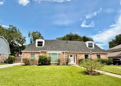 919 Longview Drive - Photo 1
