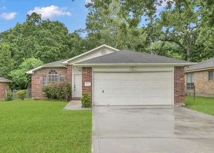 506 Paradise Lane - Photo 1