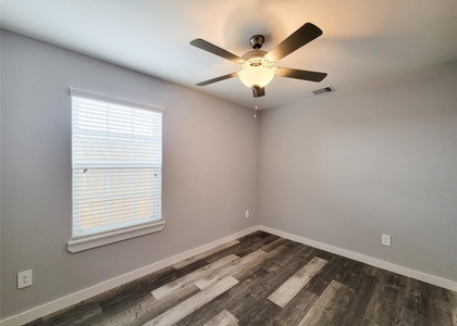 7202 Sandle Street - Photo 1