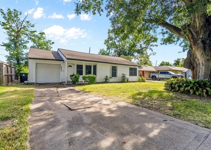 5023 Cosby Street - Photo 1