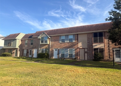 4210 Wyatt Street - Photo 1