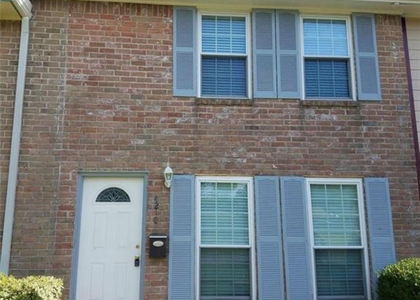 4210 Wyatt Street - Photo 1