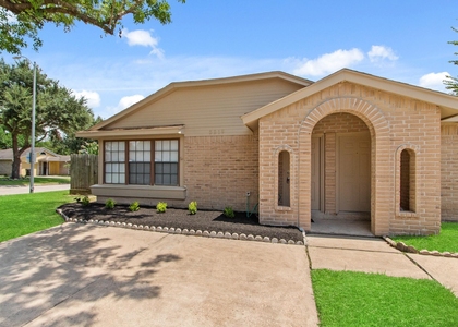 5218 Beaverbrook Drive - Photo 1