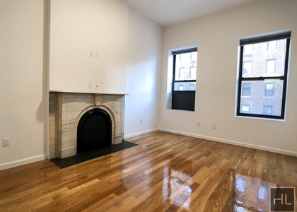 East 71 Street - Photo 1