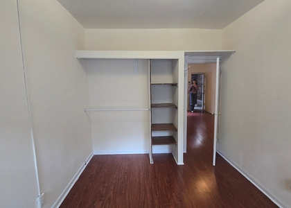 East 11 Street - Photo 1