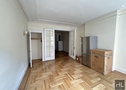 East 89 Street - Photo 1