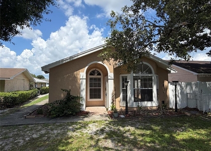404 San Gabriel Street - Photo 1