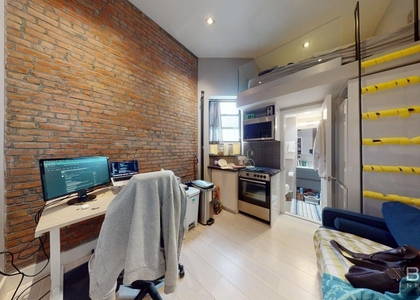 358 West 51st Street #EC - Photo 1
