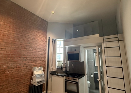 358 West 51st Street #EC - Photo 1