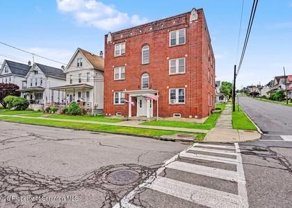 531 S Irving Avenue - Photo 1
