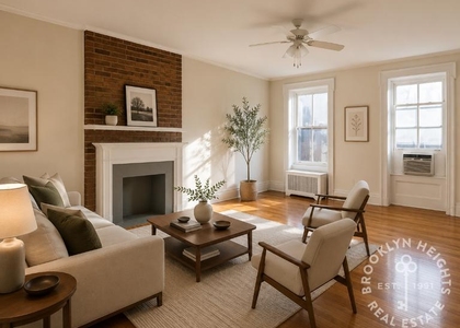Montague Street - Photo 1