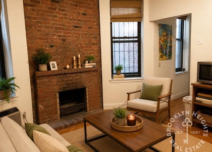 Clinton St. - Photo 1