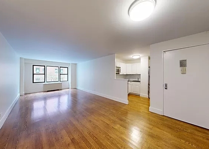East 63 Street - Photo 1