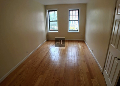 West 11 Street - Photo 1