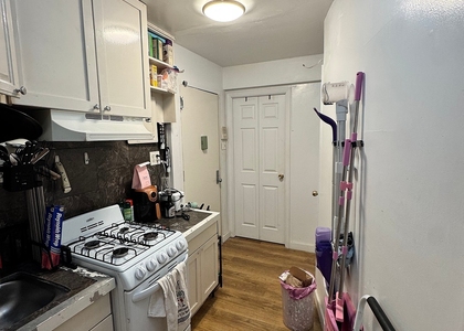 Washington Place - Photo 1