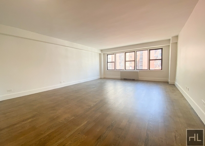 East 63 Street - Photo 1