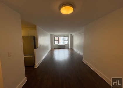East 63 Street - Photo 1