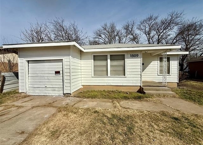 1509 Se 18th Street - Photo 1