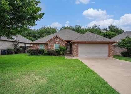 1307 Hyde Park Boulevard - Photo 1