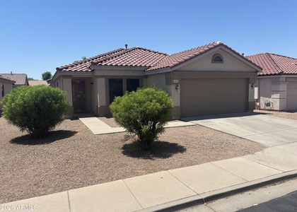 5225 E Florian Avenue - Photo 1
