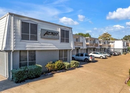 2707 Shelby Avenue - Photo 1