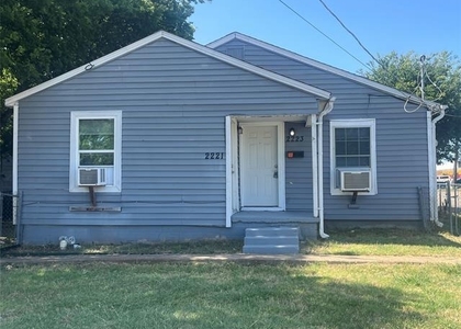 2223 Houston Street - Photo 1