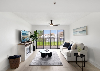 1601 Marina Isle Way - Photo 1