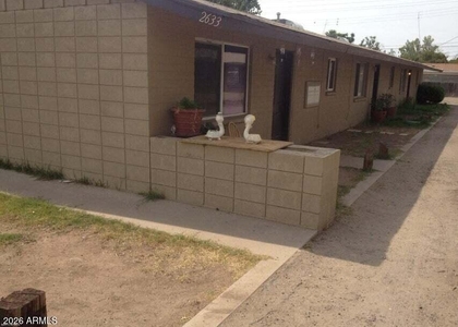 2633 W Belmont Avenue - Photo 1
