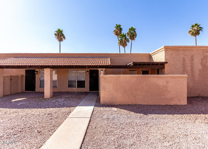 615 N Arrowhead Drive - Photo 1