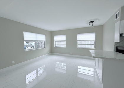 2725 Middle River Drive - Photo 1