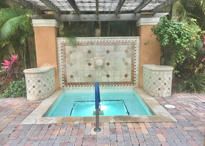 630 S Sapodilla Avenue - Photo 1
