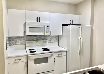 630 S Sapodilla Avenue - Photo 1