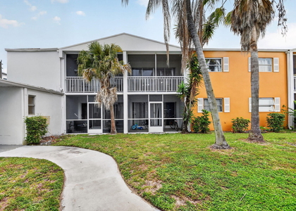 1505 Crescent Circle - Photo 1