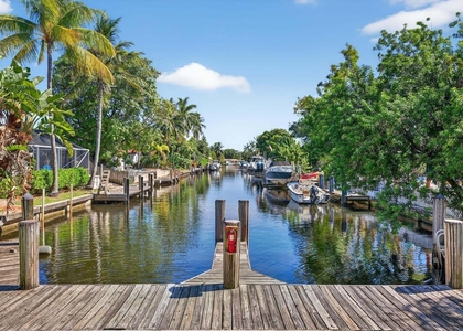 510 Sw 15th Street - Photo 1