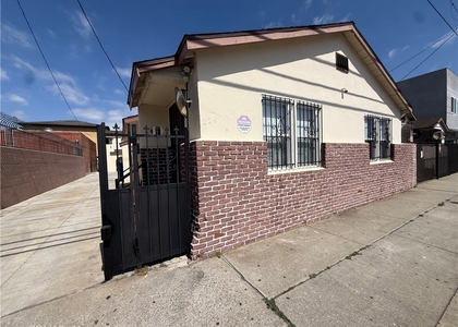 12924 Prairie Avenue - Photo 1