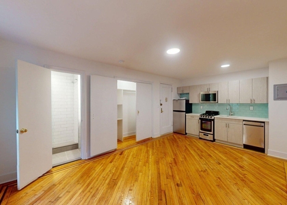 Charlton Street - Photo 1