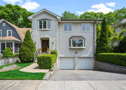 525 Carroll Avenue - Photo 1