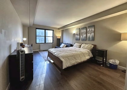 120 E 90th Street - Photo 1