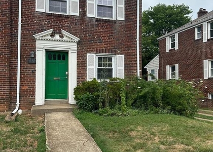 622 N Oakland Street - Photo 1