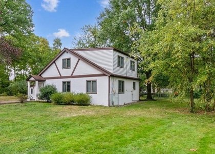 238 Varsity Avenue - Photo 1