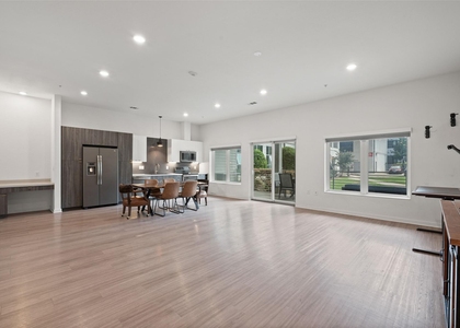 4361 S Congress Ave - Photo 1