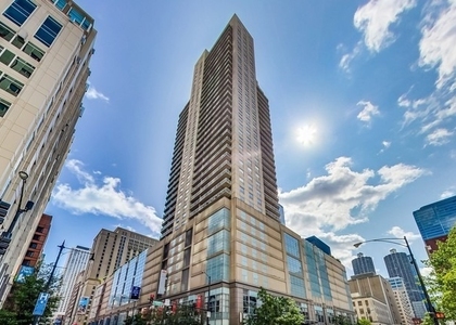 545 N Dearborn Street - Photo 1