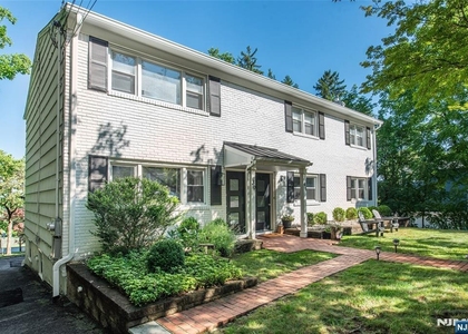 39-41 Park - Photo 1