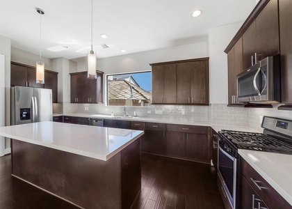 1607 Milby Street - Photo 1