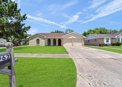 7962 Southmeadow Drive - Photo 1