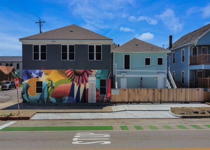 1708 19th Street - Photo 1