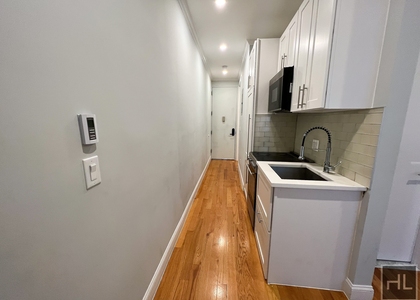 East 80th Street - Photo 1