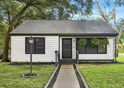 2423 Meadow Lane - Photo 1