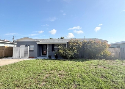 6041 43rd Avenue N - Photo 1