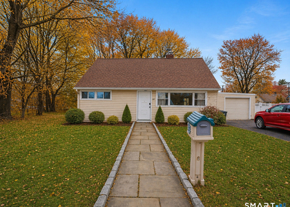 69 Seaver Circle - Photo 1
